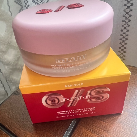 NIB Marigold O/S ULTIMATE SETTING POWDER 1.2 oz no flashback - Picture 2 of 6